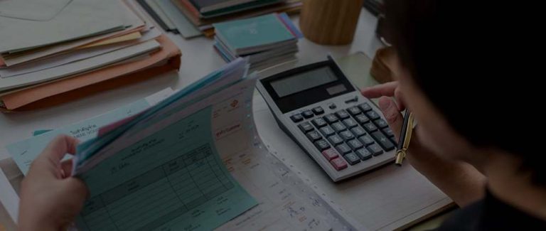 Obligation to issue, send and receive electronic invoices